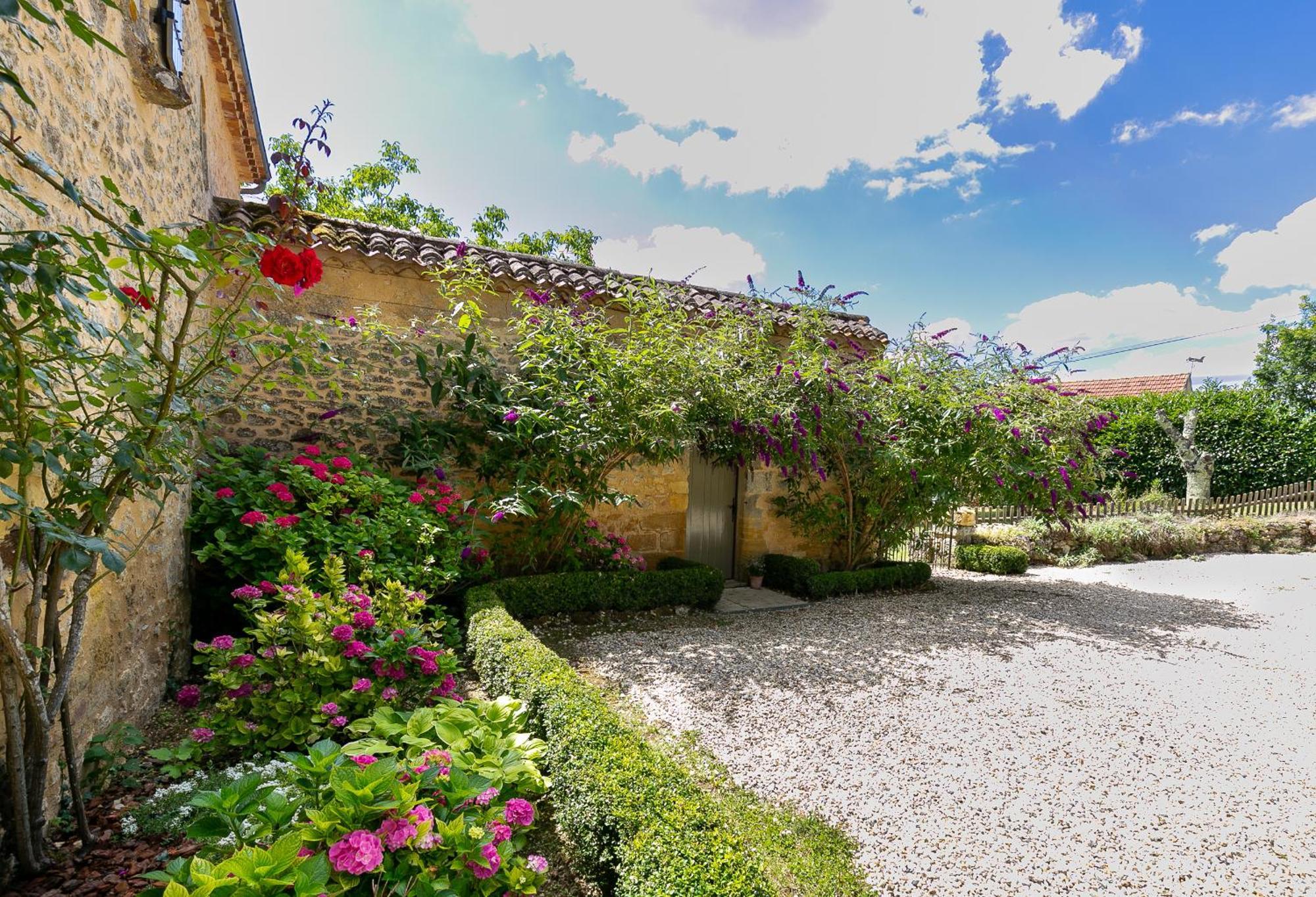 La Maison Louverie Pontours Екстер'єр фото