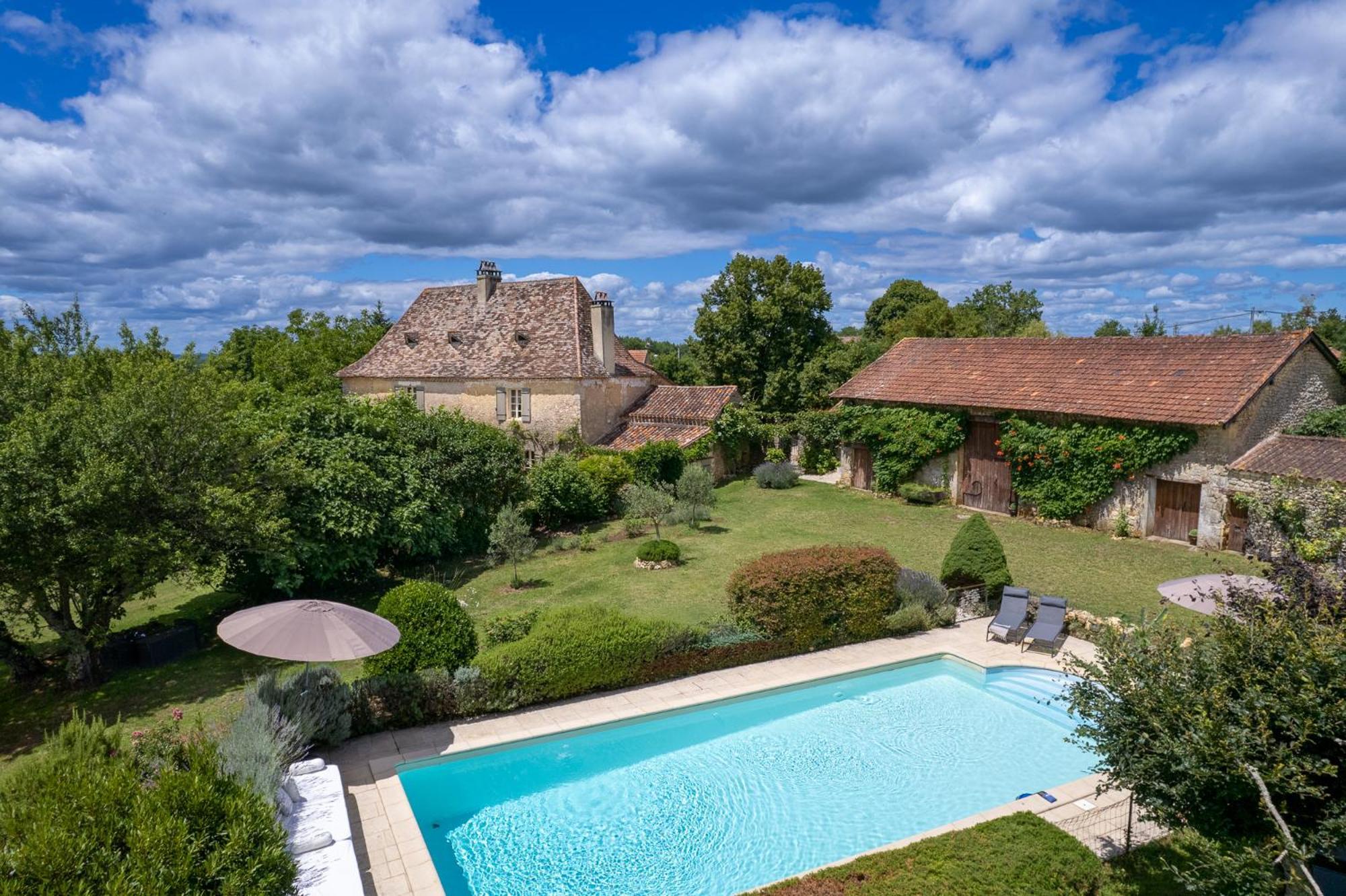 La Maison Louverie Pontours Екстер'єр фото
